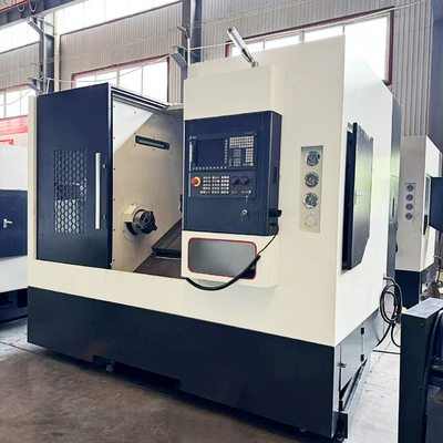 700 mm Z-as Reizing CNC draaibank met 12 Station Tool Holder 8 &quot;Hydraulische Chuck Workpieces
