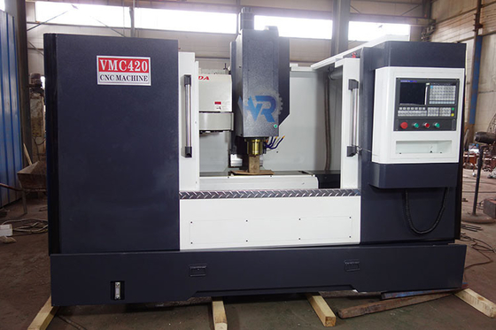 Custom VMC420 CNC Verticaal Bewerkingscentrum Freesmachine 380V 50HZ